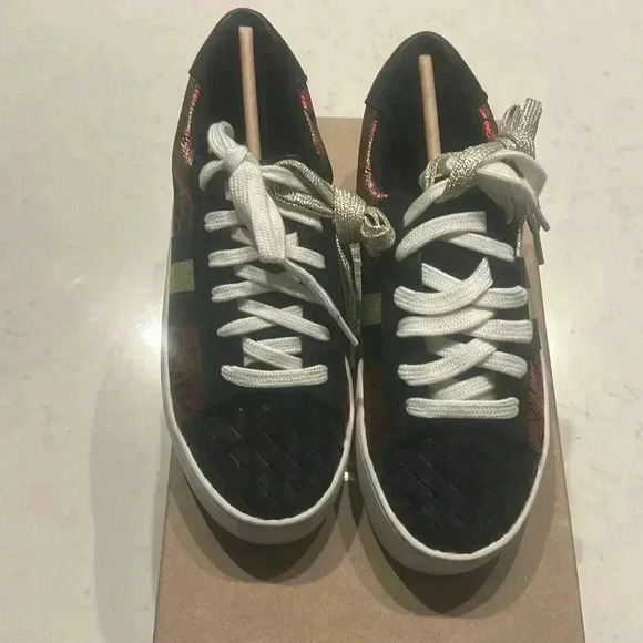 NEW WITH BOX JOHNNY WAS DOWNTOWN JACQUARD SNEAKER - Picture 6 of 10